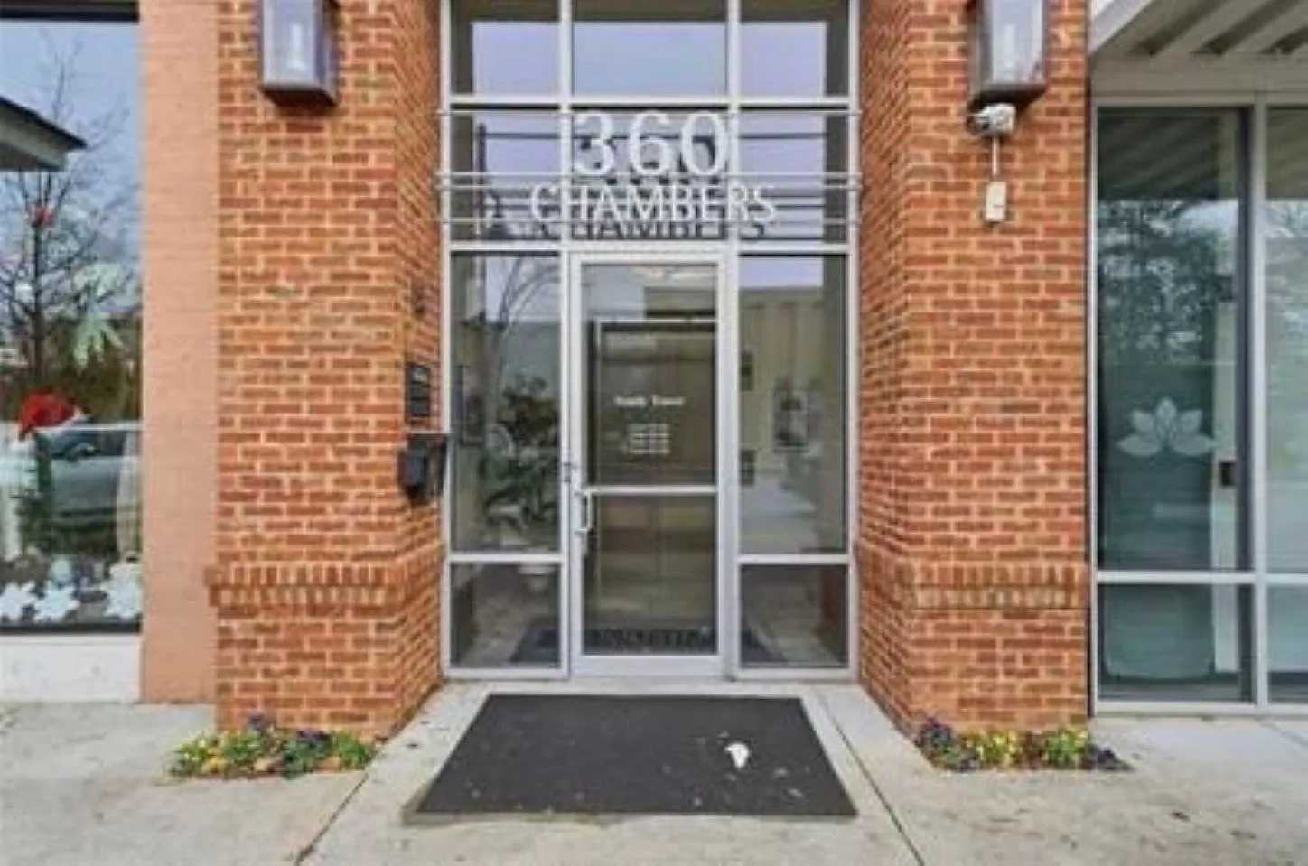2 bed, 2.5 bath, 1670 sqft, $3,200 — Photo 2