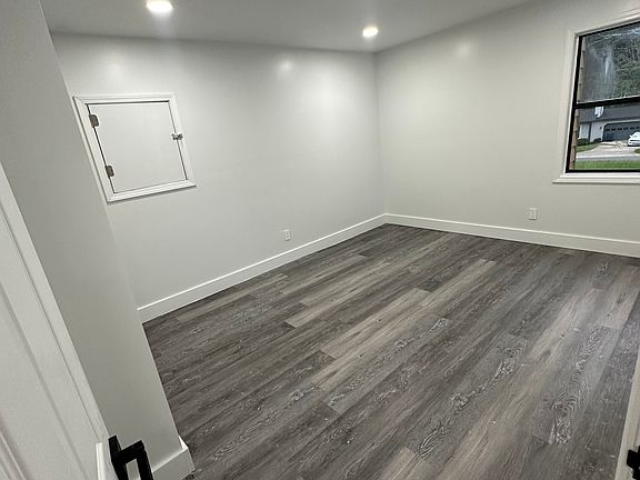 4th image of 425 Ridgemont Dr