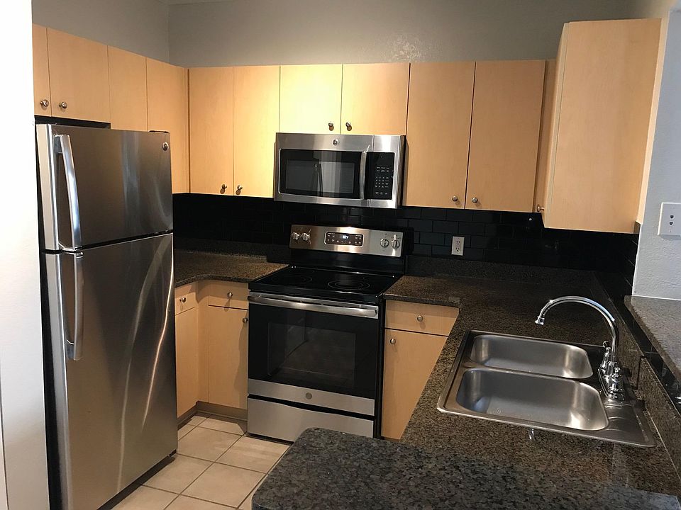 1st image of 1675 Lakemont Ave APT 301