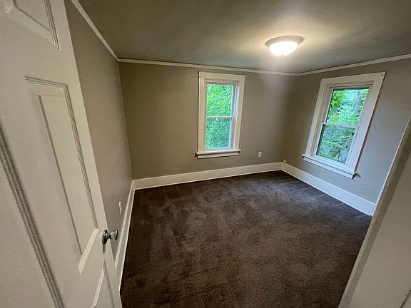 3rd image of 1336-1338 S 63rd