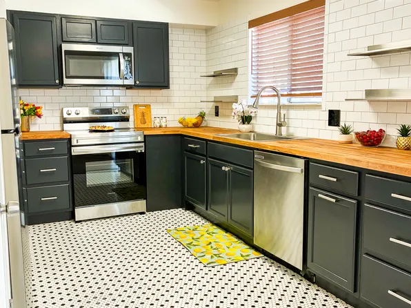 202 Arcadia Pl APT 101, San Antonio, TX 78209