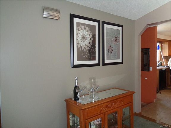 4th image of 161 Baywood Dr