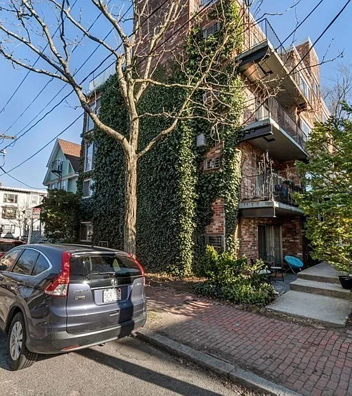 76 Garfield St #9 — Photo 17
