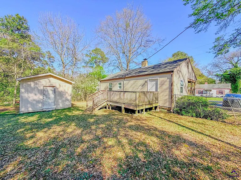 607 McArthur Blvd — Photo 16
