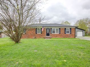 3911 Tanglewood Dr, Hopkinsville, KY 42240