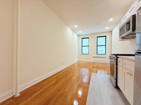 324 East 34th Street image 1 of 9