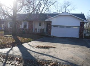 2233 Elmwood Ln, Miami, OK 74354
