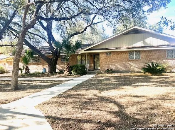 175 Kessler, Beeville 78102