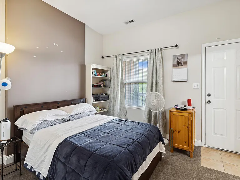 616 S Oakley Blvd #2 — Photo 10