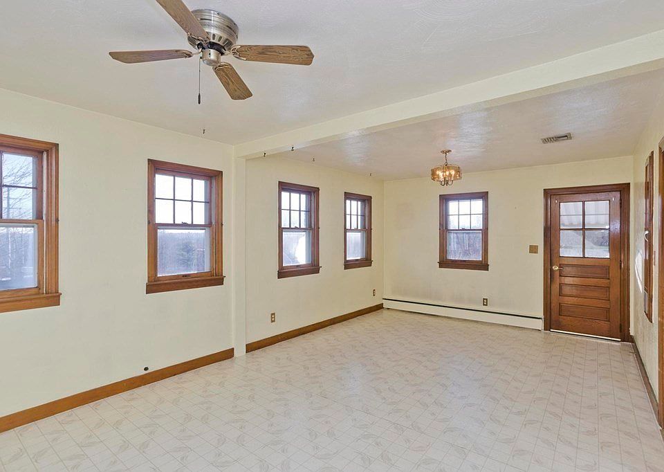 199 Labelle St, West Springfield, MA 01089 Zillow