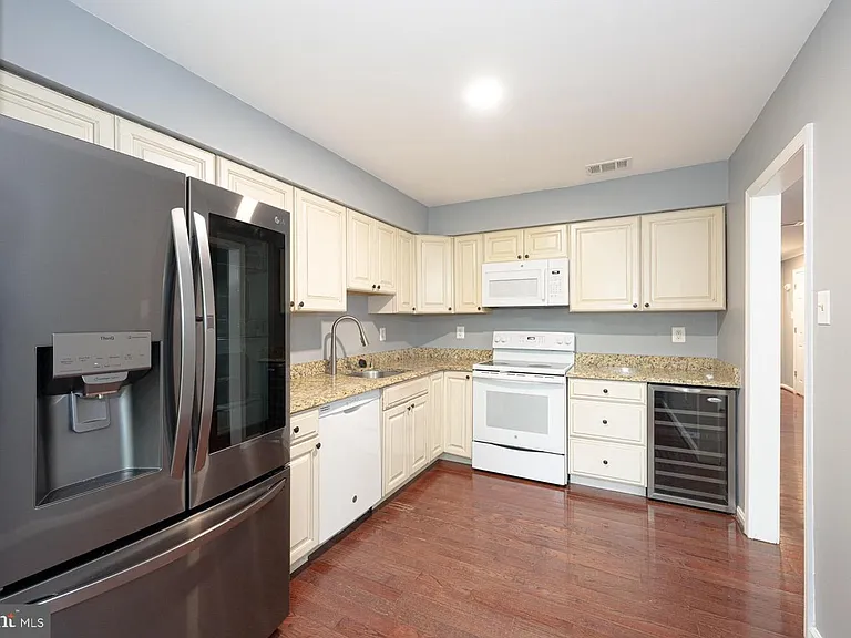 14263 Heritage Crossing Ln — Photo 13