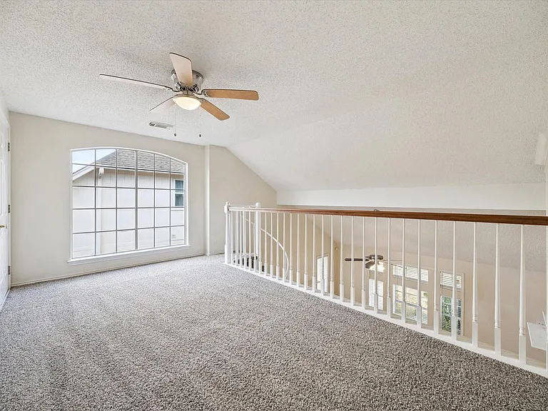 5715 S Magazine Cir — Photo 8