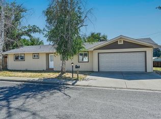 210 Sherman St, Yreka, CA