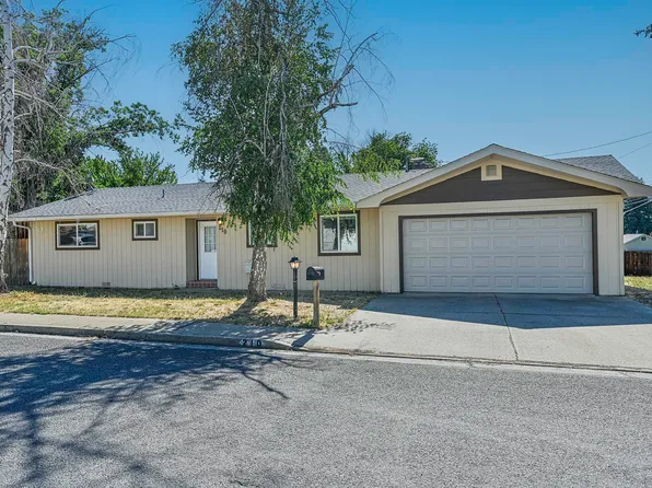 210 Sherman St, Yreka, CA 96097