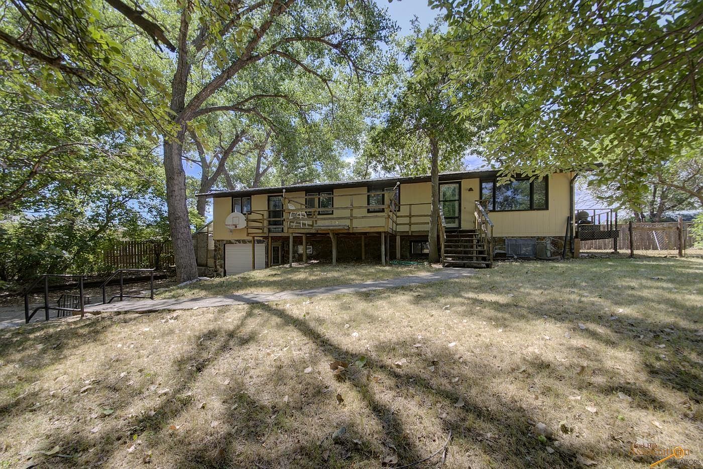 413 S 3rd Ave W, Faith, SD 57626 Zillow