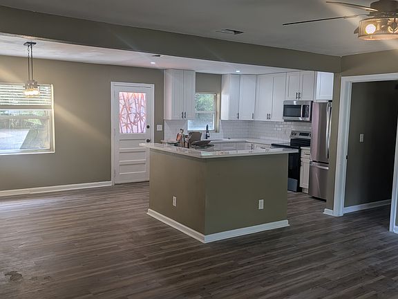 5th image of 7809 Catawba Dr