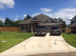 3704 Mariposa Ct, Bryan, TX 77808