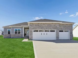 2506 10th Ave SE, Altoona, IA 50009