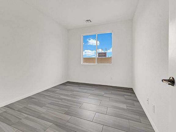 3rd image of 8922 Wallner St