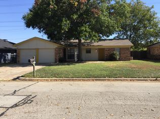 2603 Smouldering Wood Dr, Arlington, TX 76016