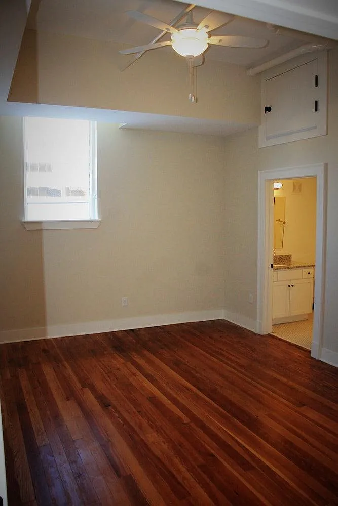 1 bed, 860 sqft, $1,400 — Photo 3