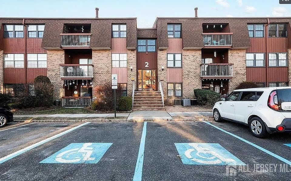 1st image of 23C Powderhorn Ct