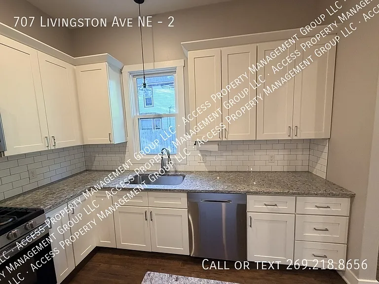 707 Livingston Ave NE #2 — Photo 12
