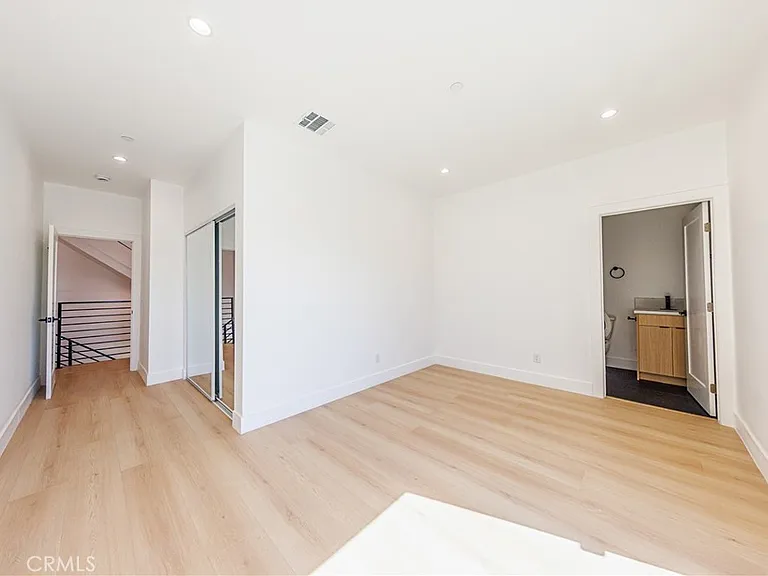 1332 S Longwood Ave #1 — Photo 40