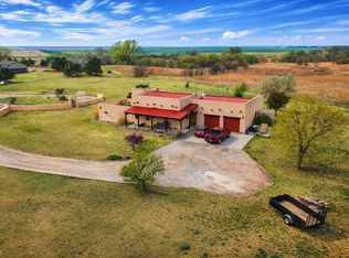 10554 Brenton Ct, Dodge City, KS 67801