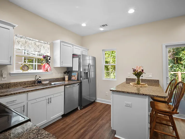 222 Admiration Ave — Photo 10
