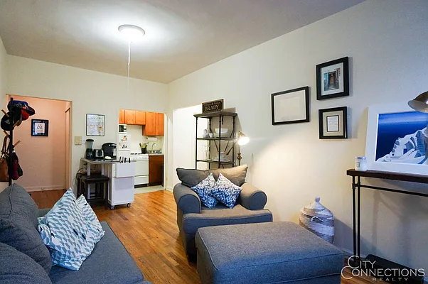 Rented by City Connections Realty | media 21