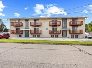 900 Elder Ln, Des Moines, IA 50315