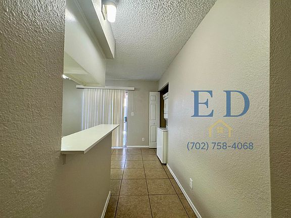 Hallway To Dinning Area & Kitchen