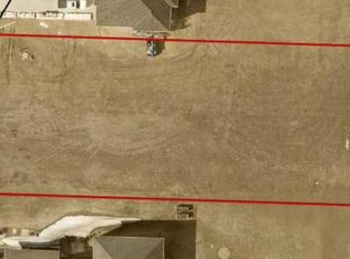 1516 Birch St, Hull, IA 51239