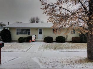 2121 4th Ave E, Williston, ND 58801