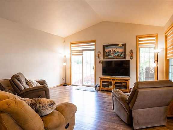 5th image of 3162 S Daffodil Dr