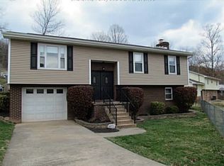 25 Stewart Park, Cross Lanes, WV 25313