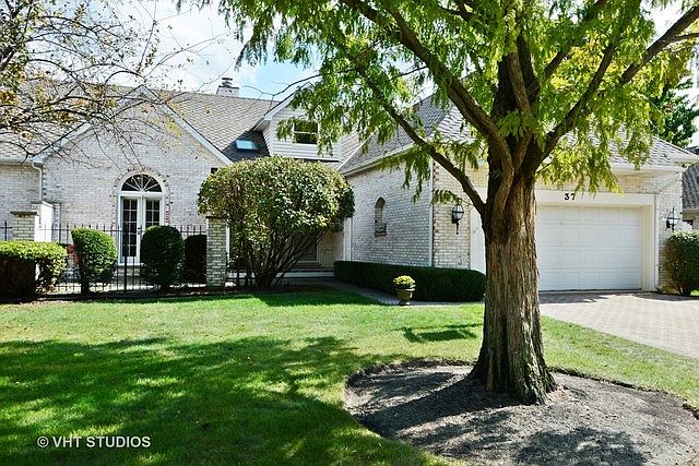 1st image of 37 Hillcrest Dr