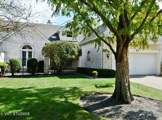 37 Hillcrest Dr, Sugar Grove, IL 60554