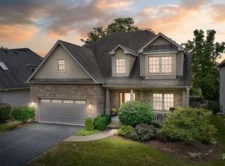 541 Davis St, Downers Grove, IL 60515