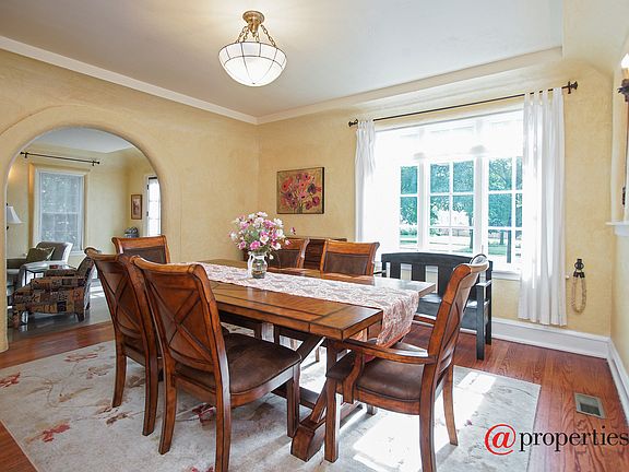 Living Room / Dining Room