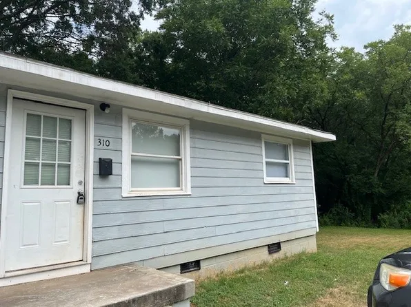 310 S Starr St, Dallas, NC 28034