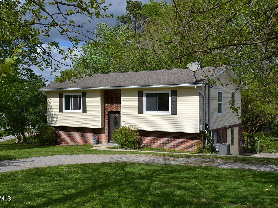1st image of 460 Spiers Way