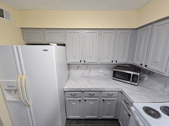2nd image of 2019 Place Rebecca Ln Unit G5
