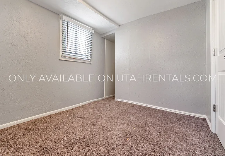 1075 S Jeremy St #2 — Photo 18