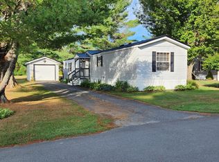(Undisclosed Address), Palmyra, ME 04965
