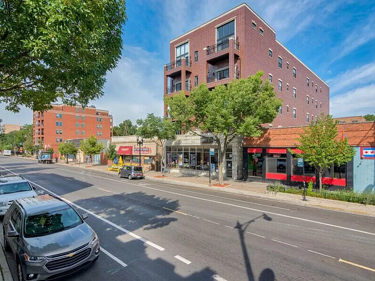 1412 W Morse Ave — Photo 2
