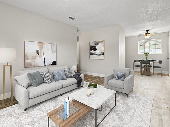 3rd image of 4216 Teton St