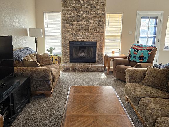 4th image of 380 Glacier Dr #1