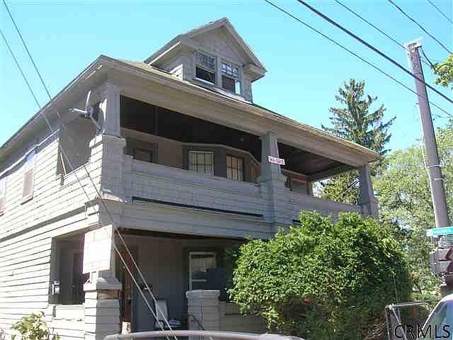 1st image of 2379 Burdett Ave